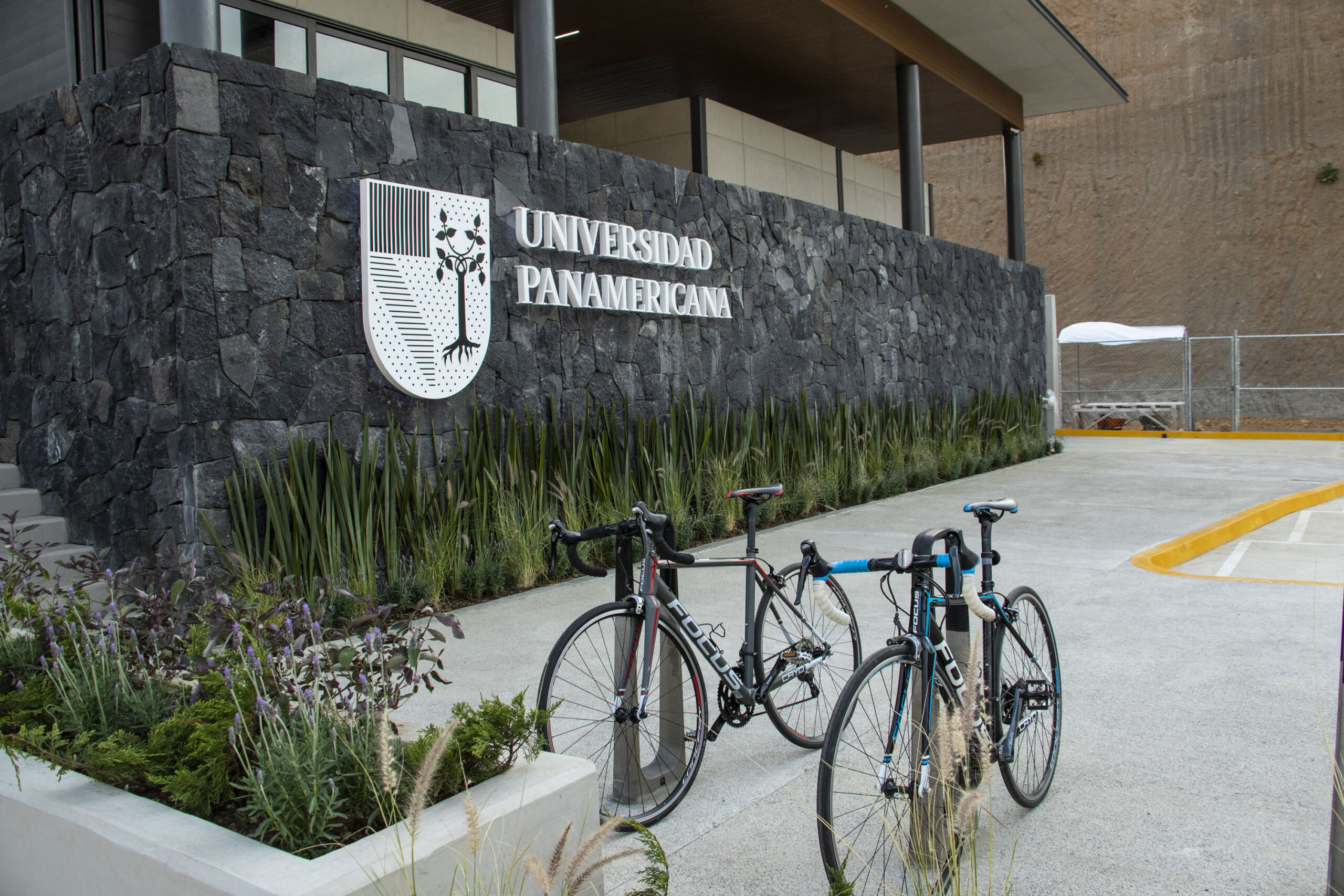 Campus de la Universidad Panamericana ganando el ranking